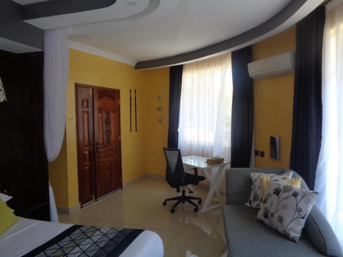 The Clarice House Hotel Kisumu Exterior photo