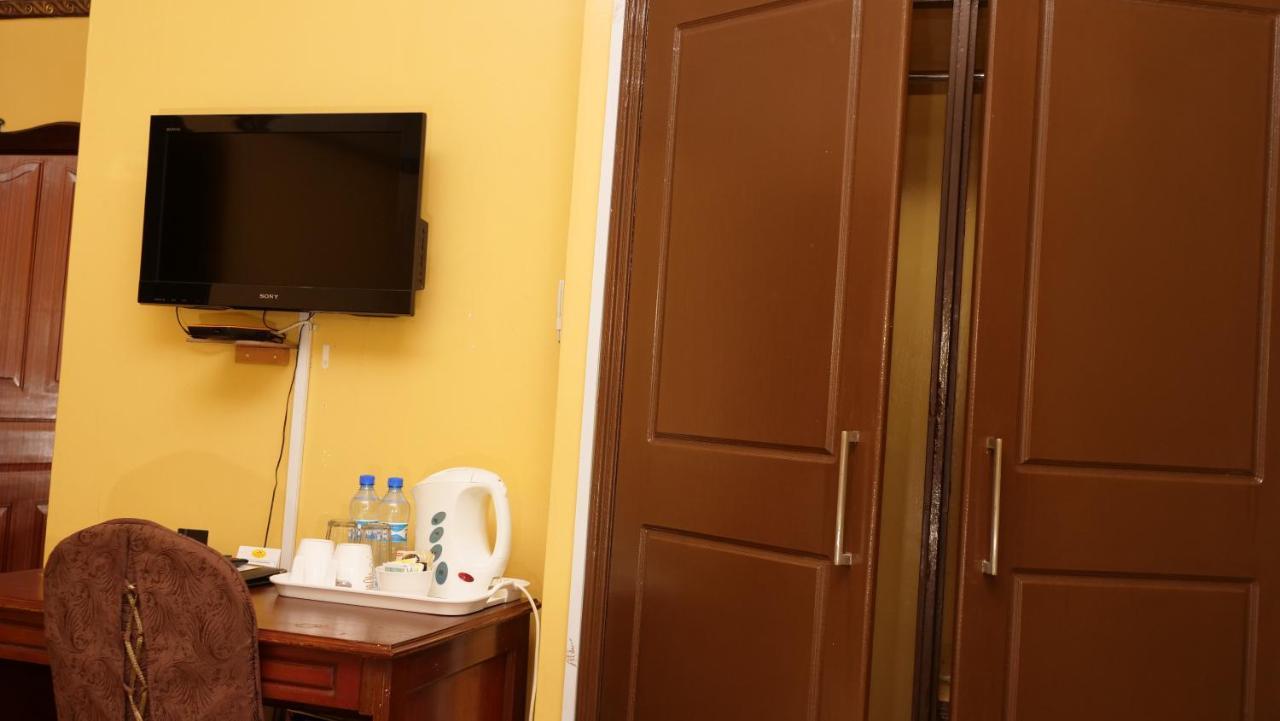 The Clarice House Hotel Kisumu Exterior photo